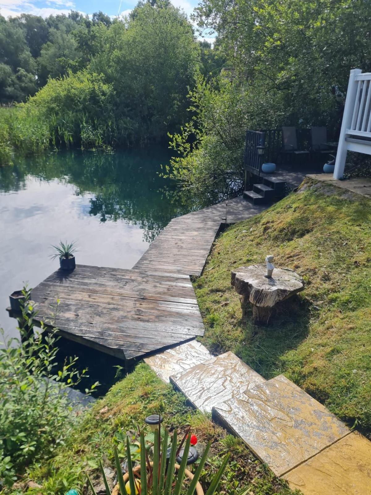 Luxury Lakeside Caravan With Hottub And Private Fishing Peg, Tattershall Lakes Exterior foto
